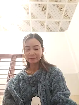 Sexy-ladyboobs20 online show from December 20, 1:52 am