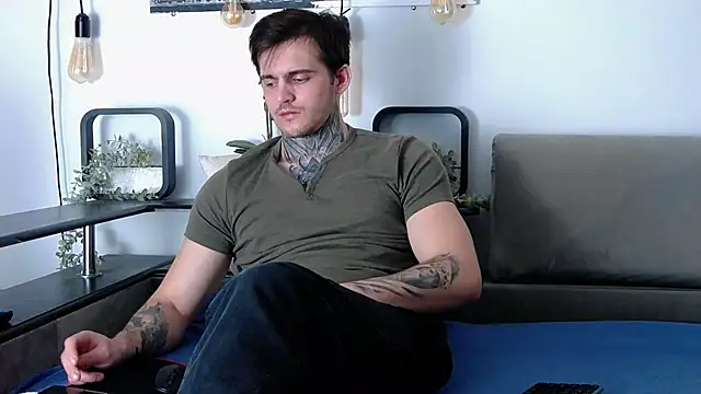 CarterCole online show from March 9, 6:00 pm