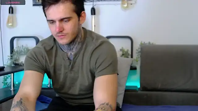 CarterCole online show from March 8, 11:37 am