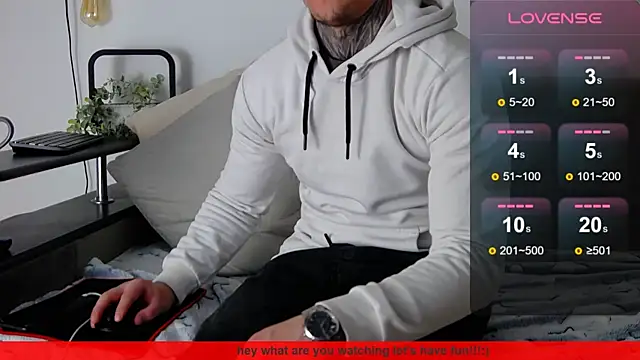 CarterCole online show from February 21, 6:04 pm