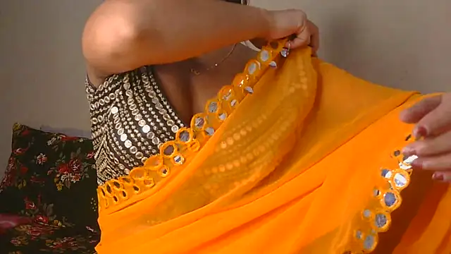 sexy shivi online show from May 8, 3:38 pm