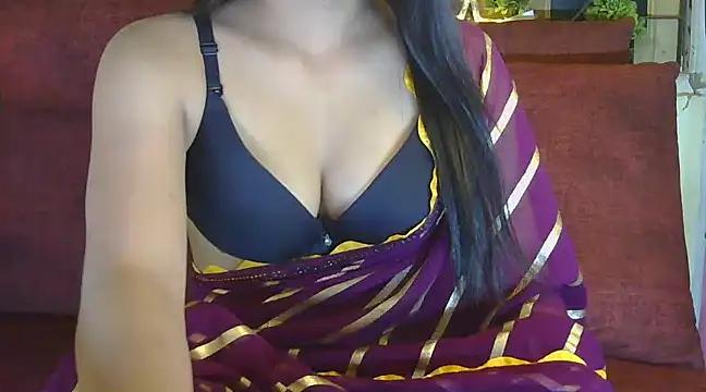 Snapshot of sexy_shivi chatting on March 20, 8:40 pm sexy shivi online show from March 20, 8:40 pm