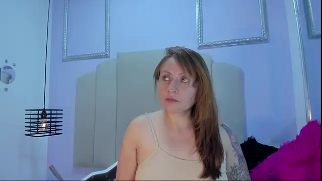 Grettel-ramirez online show from January 14, 6:11 pm