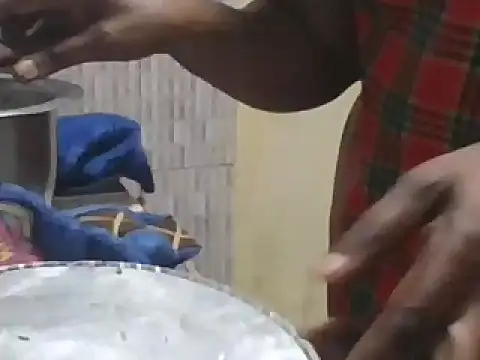 Bootiq online show from December 1, 7:15 pm