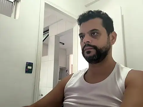 HornyBeachBoyBR online show from May 6, 1:37 pm
