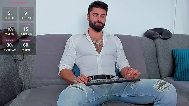 Snapshot of RawAdam chatting on March 3, 12:28 pm RawAdam online show from March 3, 12:28 pm