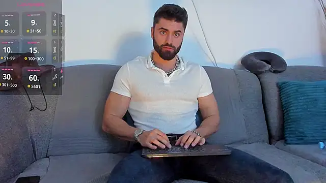 Snapshot of RawAdam chatting on February 20, 4:28 am RawAdam online show from February 20, 4:28 am