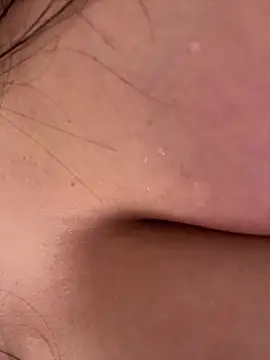 Snapshot of izanmiller2001 chatting on December 1, 6:53 pm izanmiller2001 online show from December 1, 6:53 pm