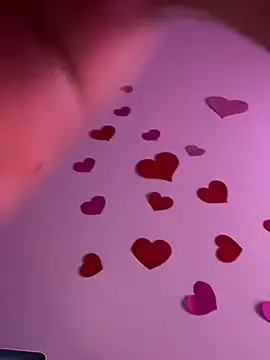 izanmiller2001 online show from April 3, 3:46 am