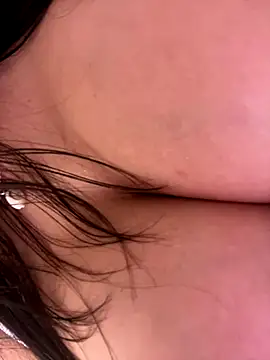 Snapshot of izanmiller2001 chatting on November 19, 6:30 pm izanmiller2001 online show from November 19, 6:30 pm