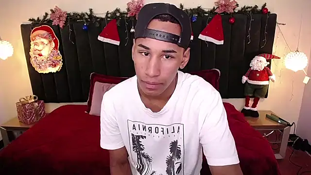 soft attraction online show from November 20, 7:47 pm