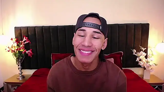 soft attraction online show from January 8, 7:31 pm