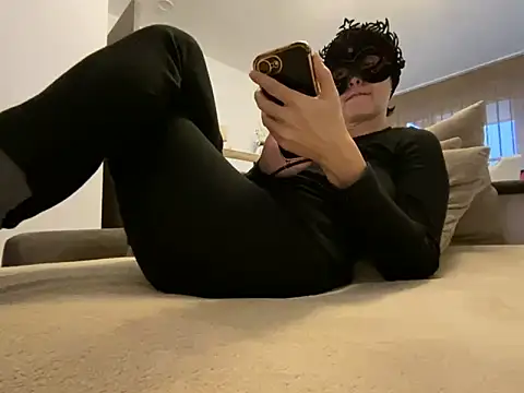 Marilou1983 online show from February 9, 4:16 pm