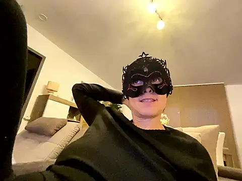 Marilou1983 online show from January 19, 4:33 pm