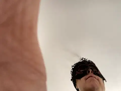 Marilou1983 online show from March 5, 7:49 am