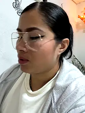 Sweet  Nurse1 online show from December 3, 7:13 pm