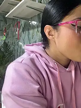 Snapshot of Sweet__Nurse1 chatting on June 18, 9:53 pm Sweet Nurse1 online show from June 18, 9:53 pm