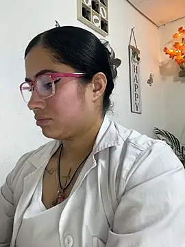 Sweet  Nurse1 online show from March 5, 7:43 pm