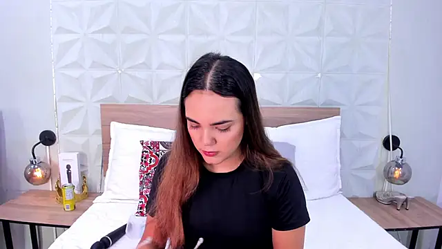 Snapshot of Stacey_white_ chatting on June 3, 8:24 pm Stacey white online show from June 3, 8:24 pm