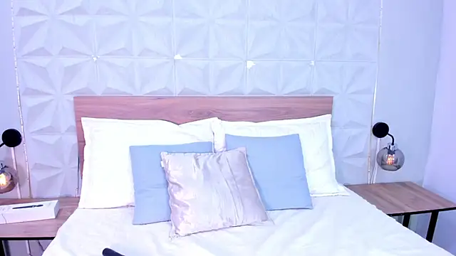 Stacey white  online show from April 9, 8:04 pm