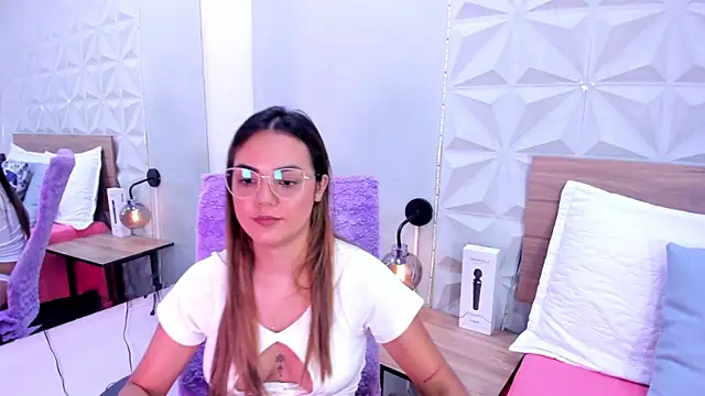 Stacey white  online show from April 7, 7:59 pm