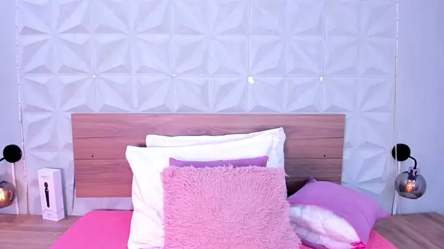 Stacey white  online show from February 7, 8:28 pm