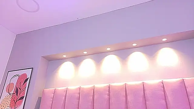 KeilyRoss online show from February 7, 9:23 pm