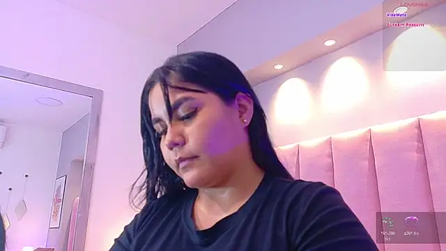 KeilyRoss online show from January 9, 7:43 pm