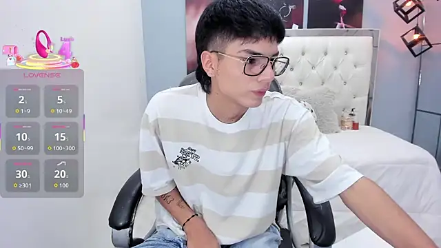 Noha scott online show from March 13, 11:21 pm