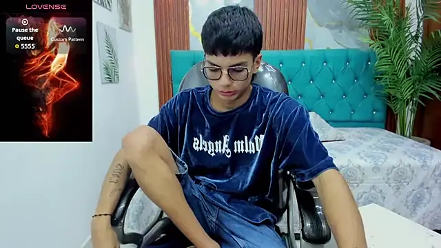 Noha scott online show from February 27, 11:04 pm