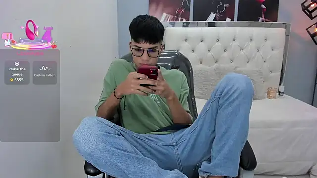 Noha scott online show from March 25, 10:52 pm