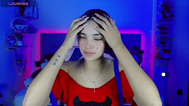 Kylie brokee online show from March 3, 9:05 pm