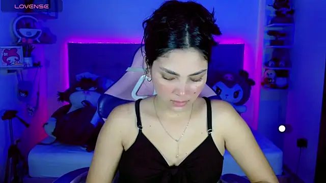 Kylie brokee online show from March 7, 10:10 pm