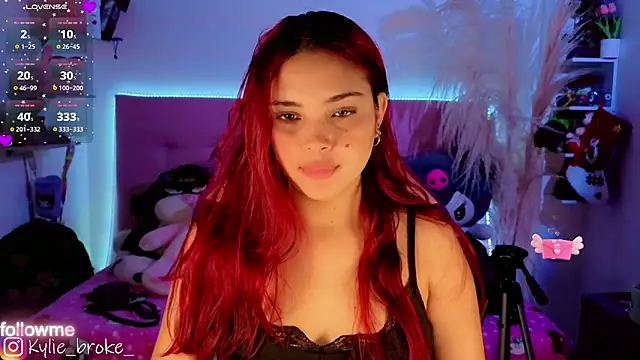 Kylie brokee online show from November 18, 10:02 pm