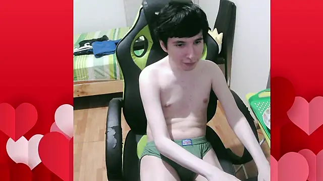 Snapshot of Twink_martinboy chatting on March 7, 4:24 am Twink martinboy online show from March 7, 4:24 am