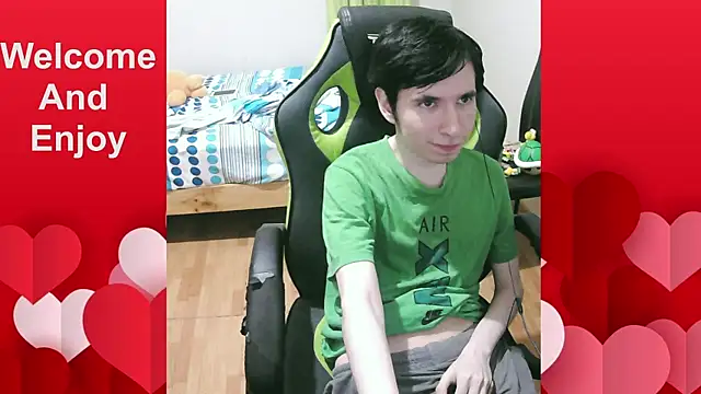 Snapshot of Twink_martinboy chatting on May 25, 1:49 am Twink martinboy online show from May 25, 1:49 am