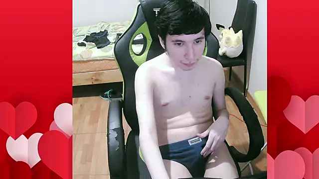 Snapshot of Twink_martinboy chatting on February 25, 11:26 pm Twink martinboy online show from February 25, 11:26 pm