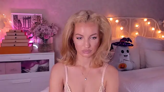 aestetick online show from November 1, 8:30 am