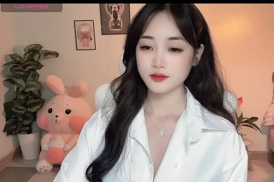  Aimy  online show from October 18, 6:10 pm