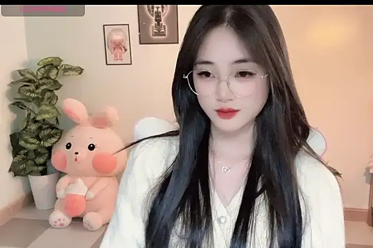  Aimy  online show from November 19, 5:40 am