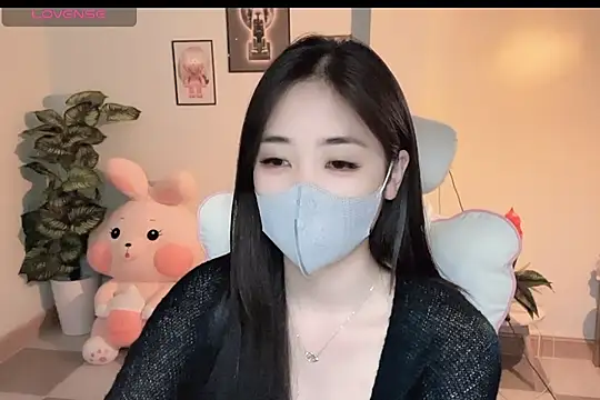  Aimy  online show from November 18, 5:38 pm