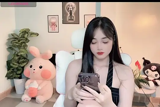  Aimy  online show from December 3, 6:03 am