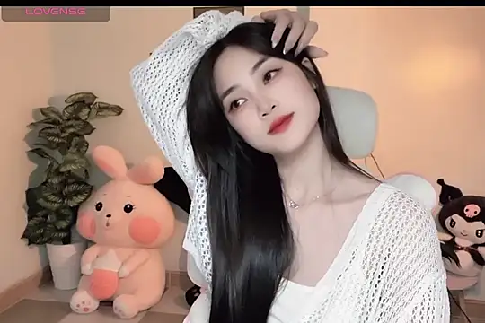  Aimy  online show from December 3, 6:07 pm