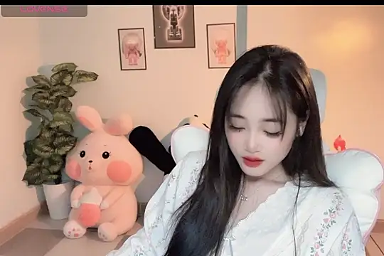  Aimy  online show from November 22, 4:28 pm