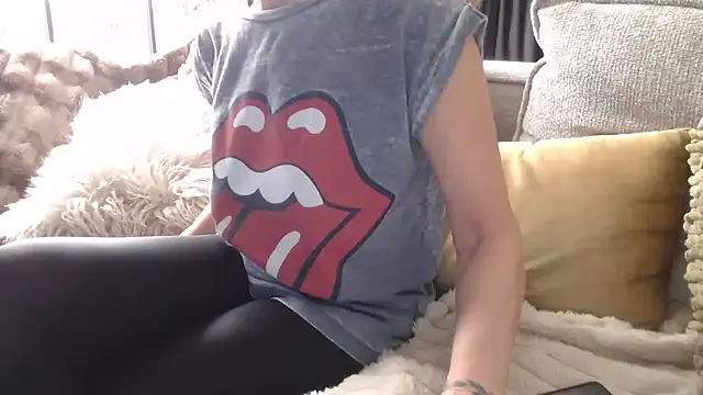 godinflower online show from February 20, 9:33 am