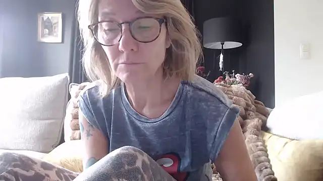 godinflower online show from October 24, 10:03 am