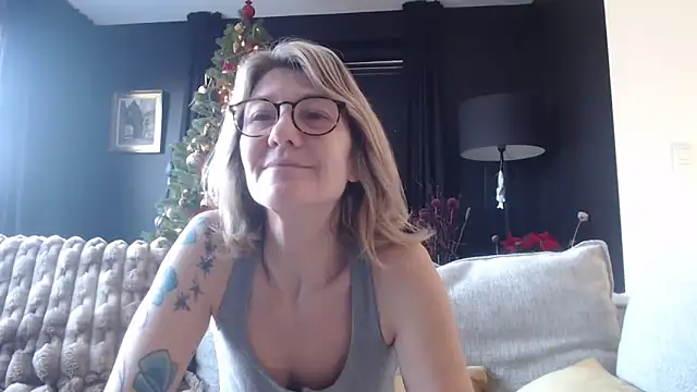 godinflower online show from December 3, 9:42 am