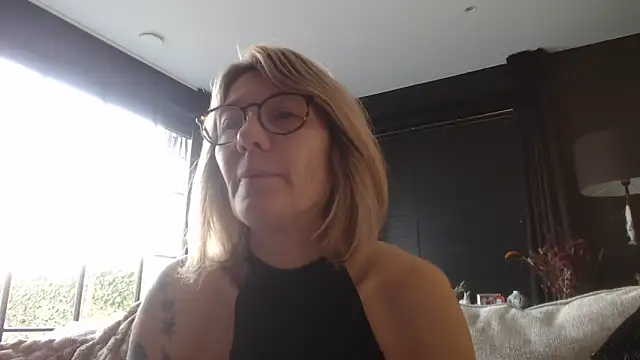 godinflower online show from November 12, 8:40 am