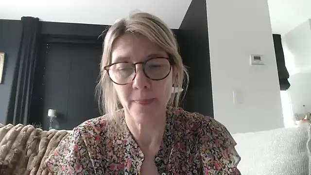 godinflower online show from November 11, 12:11 pm