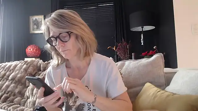 godinflower online show from February 3, 9:14 am